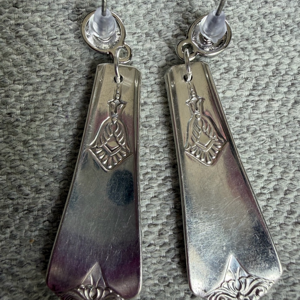 Sectional Guild Silverware Earrings - Picture 4 of 6